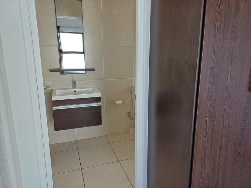 To Let 1 Bedroom Property for Rent in De Velde Western Cape